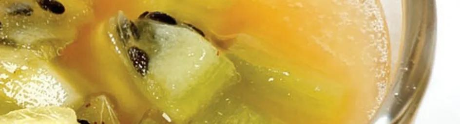 De ananassoep met kiwi van Shirley de Becker