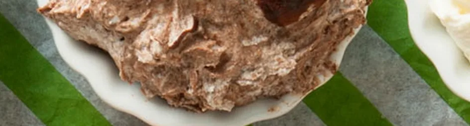 High tea amandelkoekjes met verschillende dips