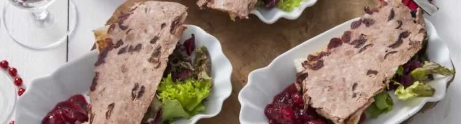 PLUS paté met cranberrysaus
