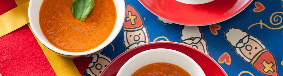 Sinterklaassoep met een bladerdeegzakje