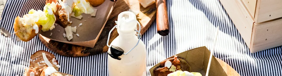 Caesar salad op een stokje