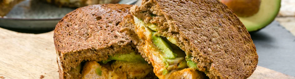 Avocado-tosti