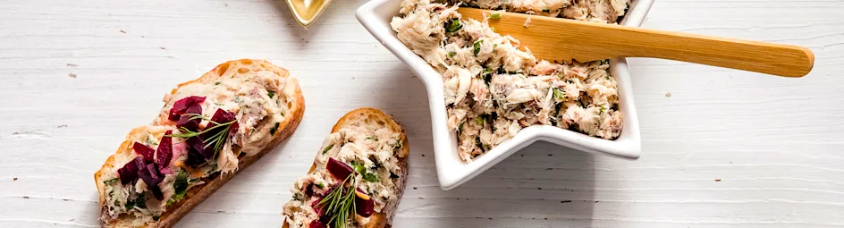 Makreelpaté met rode biet