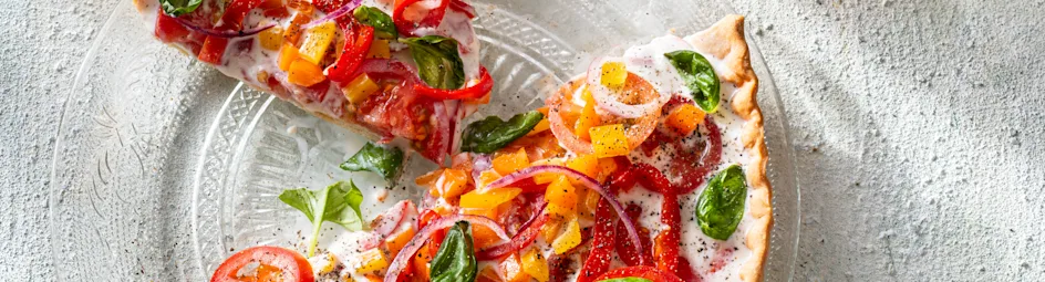 Tomatentaart met gegrilde paprika