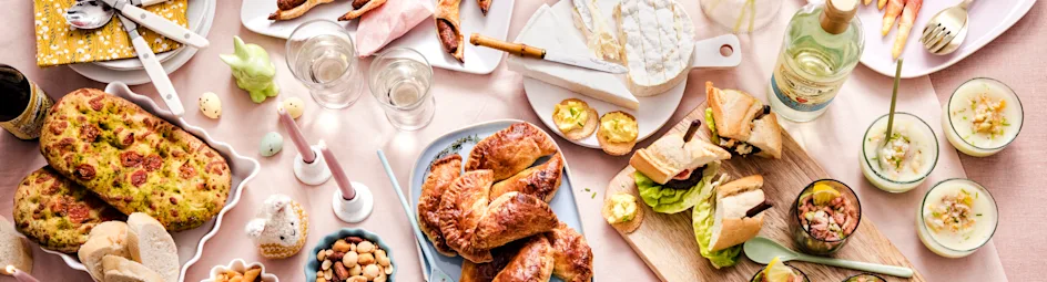 Zalmtartaar met komkommer, koriander en lente-ui