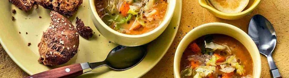 Portugese aardappelgroentesoep