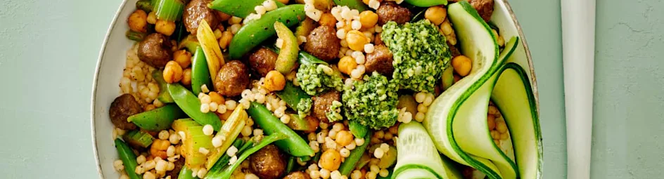 Roerbak met parelcouscous