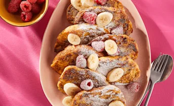 Paaswentelteefjes met banaan & frambozen