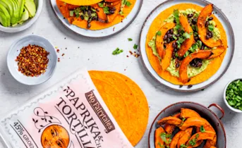 Vegan wraps met pompoen en avocado