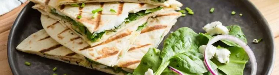 Vegetarische quesadillas met spinazie en geitenkaas