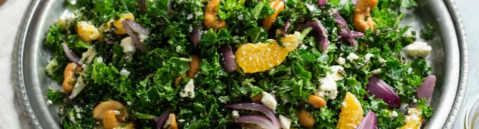 Boerenkoolsalade met cashewnoten