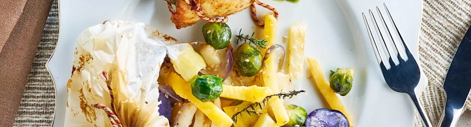 Wintergroente met aardappelen in papillot