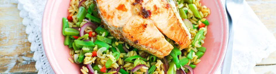 Chilizalm met snijboontjes en zilvervliesrijst