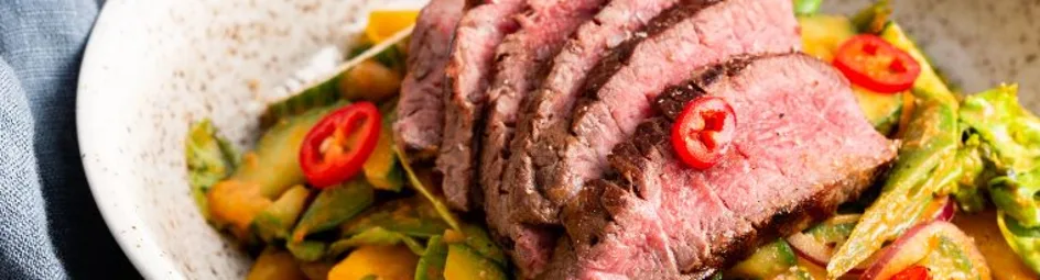 Thaise salade met biefstukreepjes