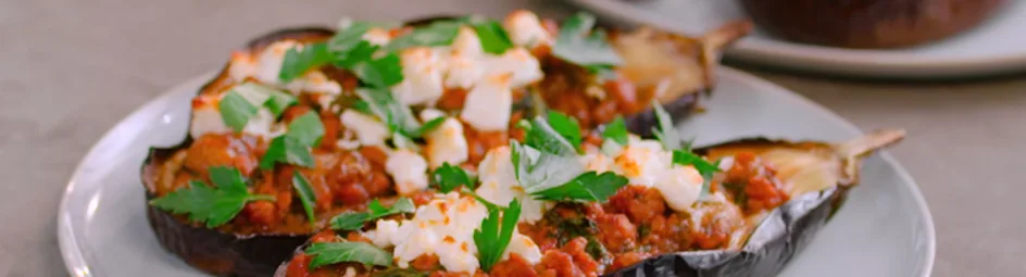 Gevulde aubergines met vega gehakt en spinazie