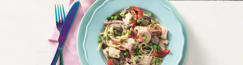 Verse tagliatelle met vis in roomsaus