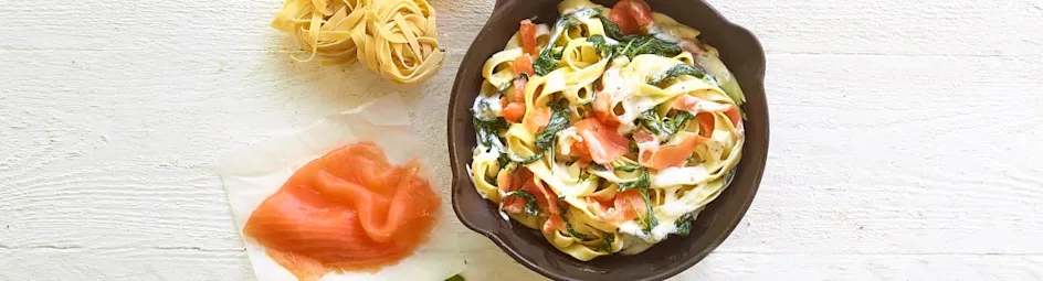 Tagliatelle met zalm en paturain