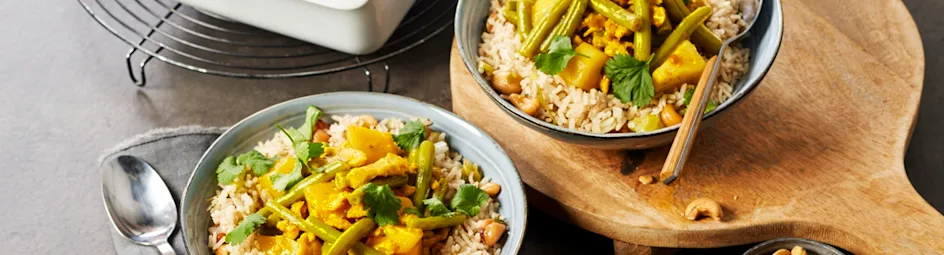 “kip”-kerrie met tropisch fruit en pilav rijst