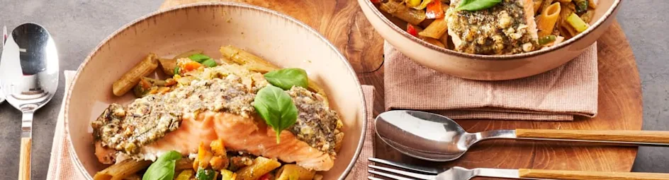 Zalmfilet met Italiaanse kruidenkorst en pasta met Italiaanse roerbakgroente
