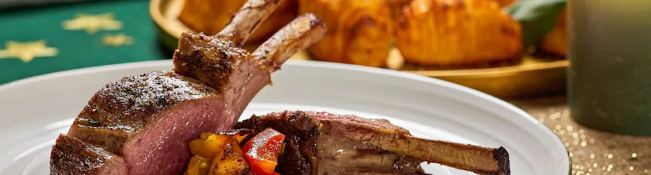 Gebraden lamsrack met geroosterde groenten