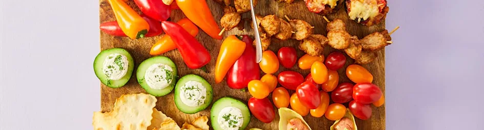 Rijkgevulde vegetarische hapjesplank