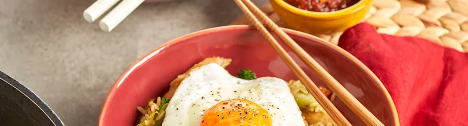 Easy nasi met broccoli en vegetarische kipstukjes