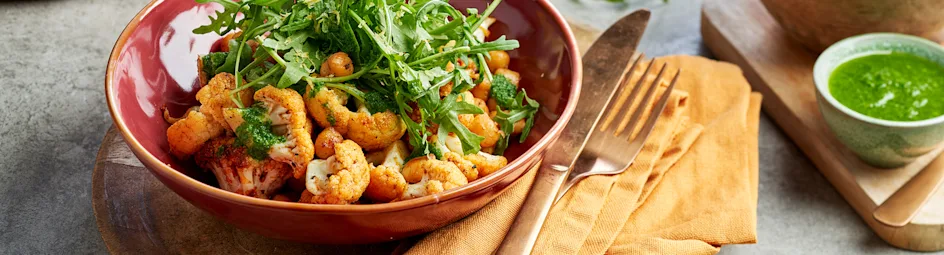 Salade van geroosterde bloemkool