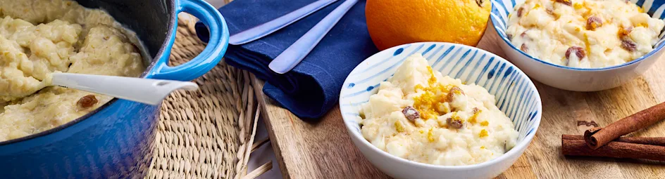 Rijstepap met appel, peer, rozijntjes en kaneel