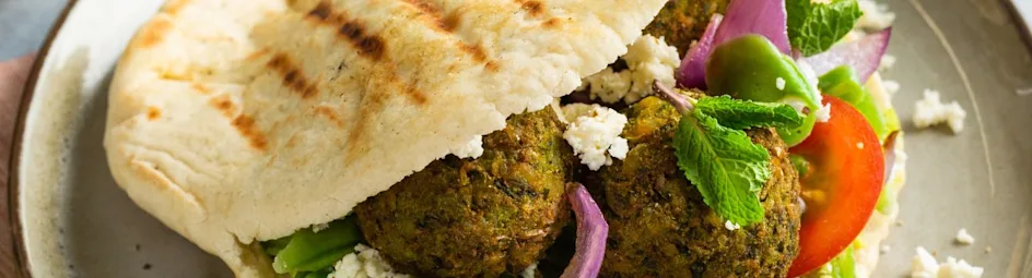 Sophies pita falafel met tuinbonenhummus