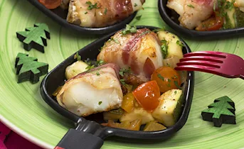 Kabeljauw gerold in spek met ratatouille