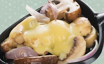 Paddenstoelen met noten en kaas