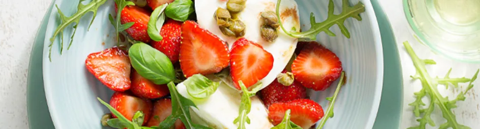 Buffelmozzarella met aardbeienvinaigrette