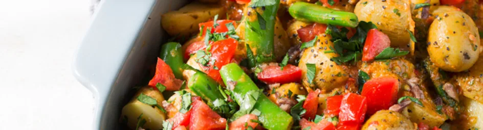 Kruidige groentesalade met krieltjes