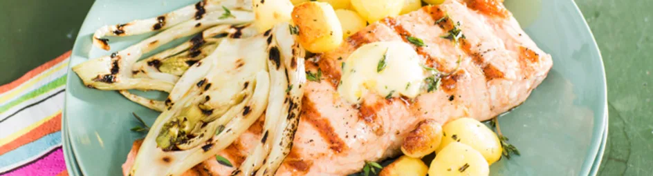 Gegrilde zalm met rozemarijnkrieltjes