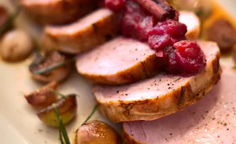 Varkensrollade met cranberry-compote