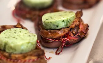 Biefstuk medaillons met groene peperboter