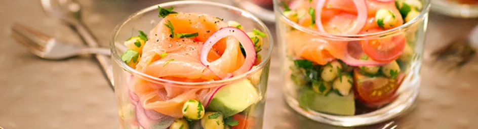 Salade van gerookte Noorse zalm