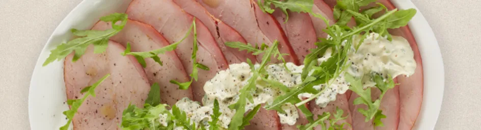 Bourgondische beenham met rucola-remouladesaus