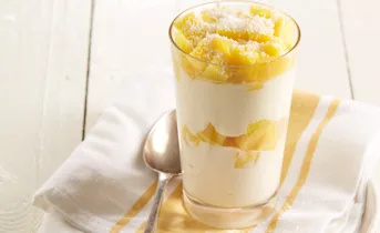 Griekse yoghurt met mango en kokos