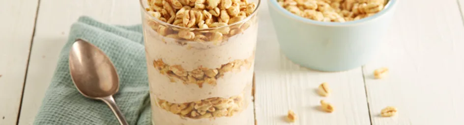 Griekse yoghurt met banaan en pindakaas