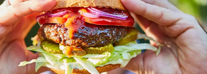 Zelfgemaakte traditionele hamburger