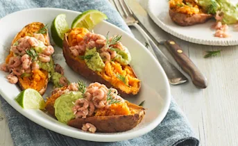 Gepofte zoete aardappel met Hollandse garnalen