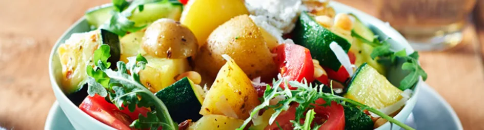 Italiaanse aardappelsalade met courgette