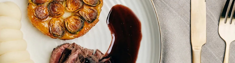 Spruit tatin met hertenbiefstuk