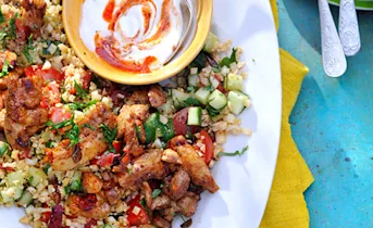 Bloemkoolrijst met shoarma en harissa-yoghurt