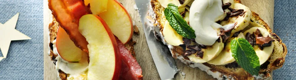 Notenstol met spek, kaas en appel