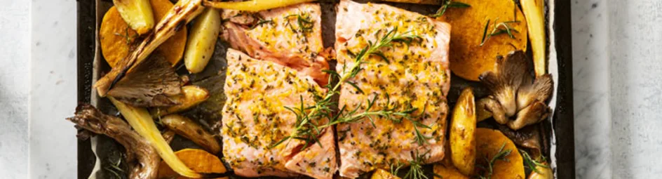 Zalm met geroosterde groenten uit de oven