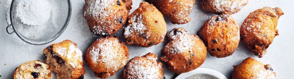 Oliebollen met cranberry's en walnoot