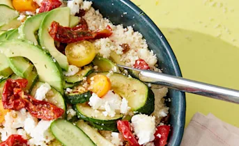 Couscoussalade met courgette en feta