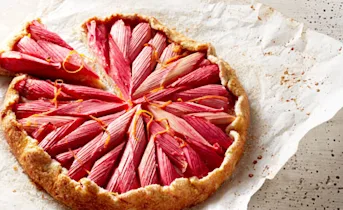 Rabarbergalette met amandelspijs